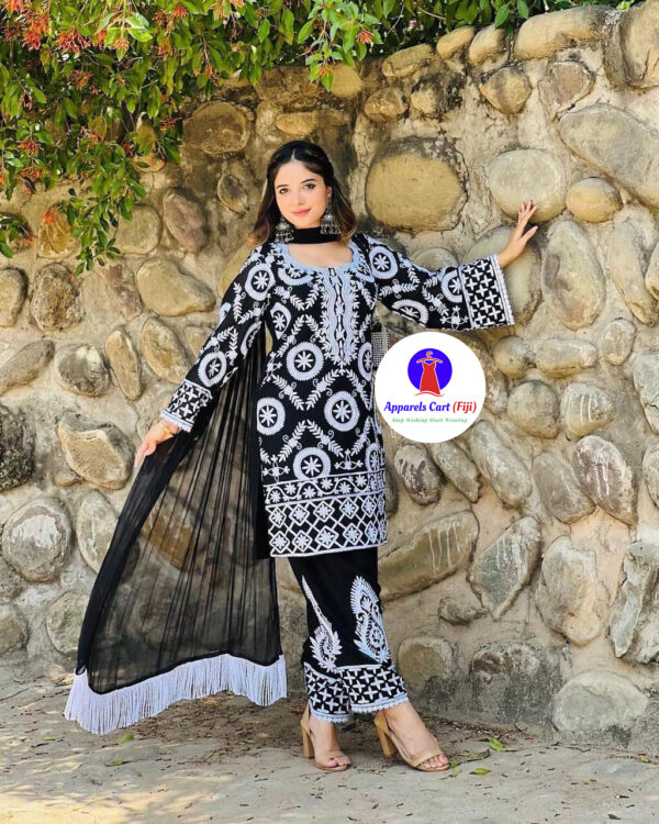 Georgette Wear 19