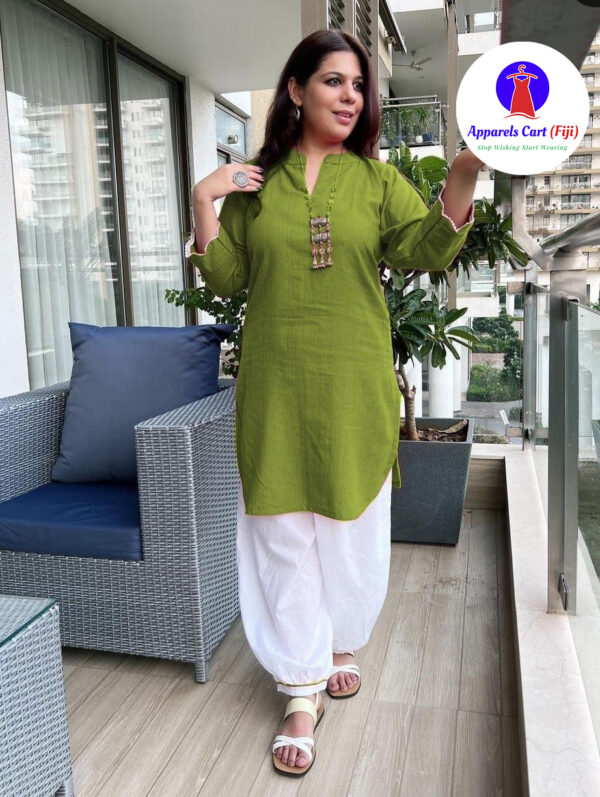 Kurti B83