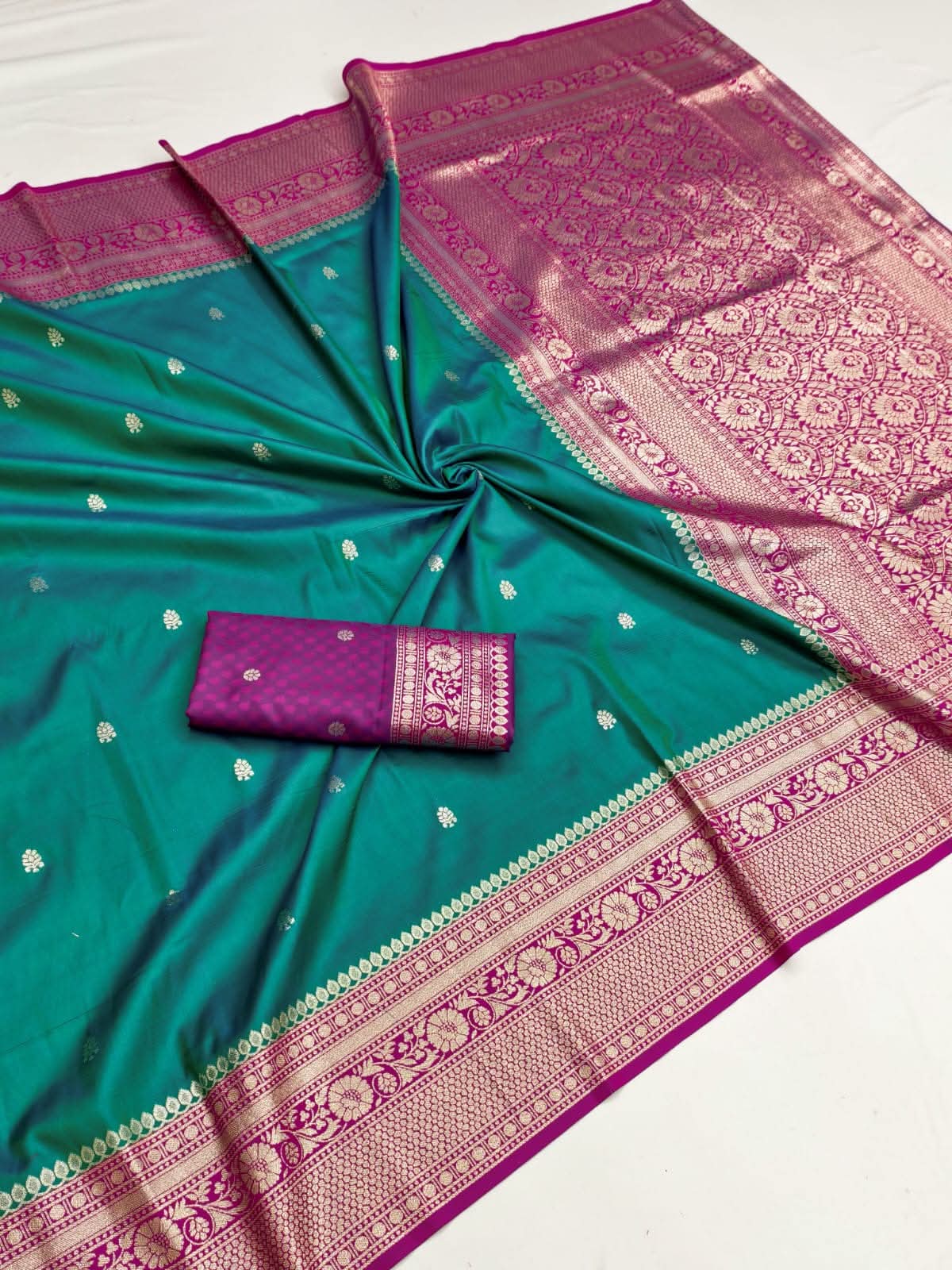 Saree 144 - Image 14