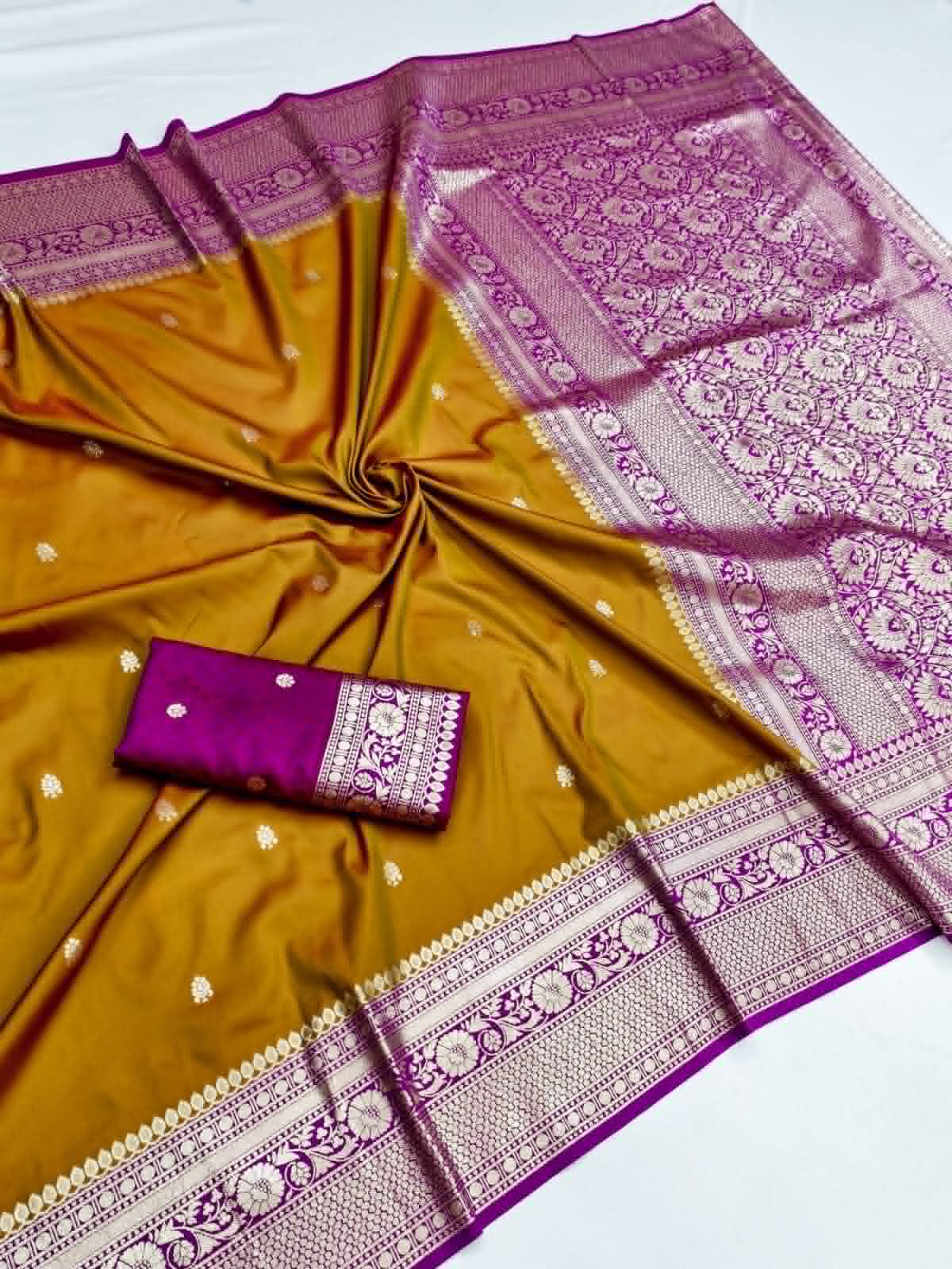Saree 144 - Image 15